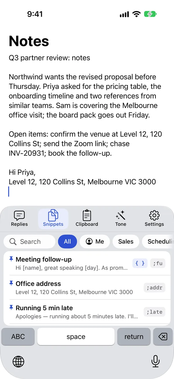 The Deftkeys keyboard in Notes with the Snippets panel open, showing saved replies such as Meeting follow-up and Office address